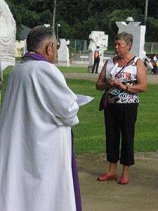 AOBR 2015 08 12 AU 16 LOURDES 2 PROCESSIONS MESSES CHEMINS DE CROIX (43)